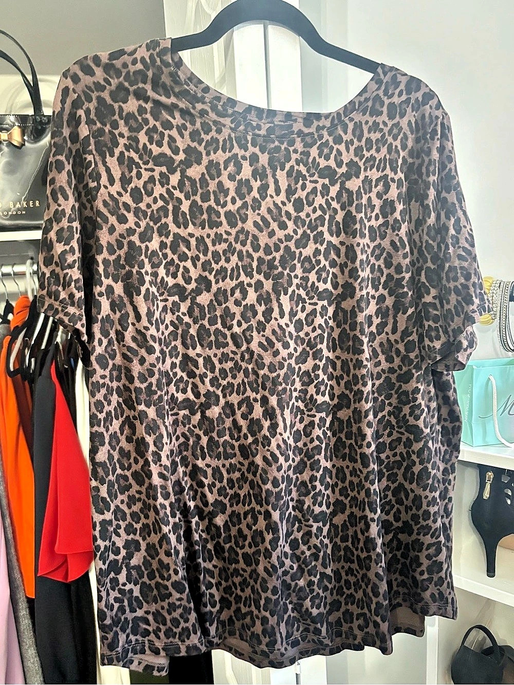 Leopard Print Short Sleeve Top